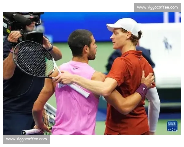 金杯闪耀!美网男单冠军,梦想成真! 金杯闪耀!美网男单冠军,梦想成真!